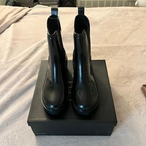 Nicole Miller Boots Women’s Size 8